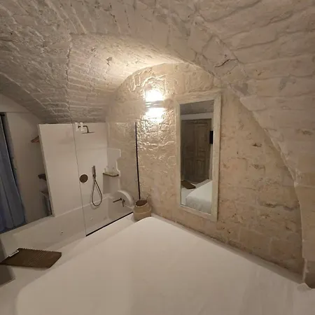 Amantia Suite Romantica Con Jacuzzi Privata Ostuni