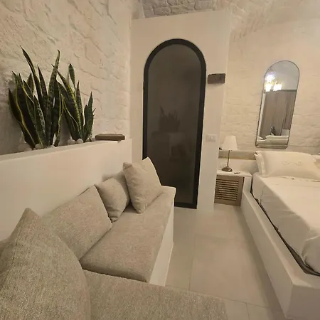 Amantia Suite Romantica Con Jacuzzi Privata Ostuni