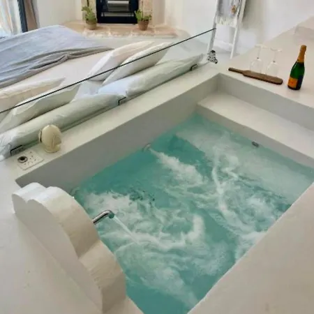 Appartement Amantia Romantica Con Jacuzzi Privata Ostuni